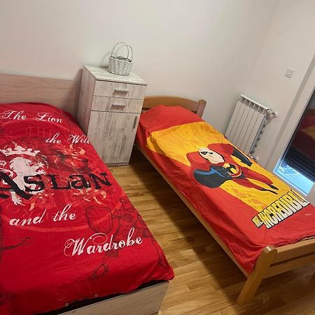 Skopje Family Business Apartment ภายนอก รูปภาพ