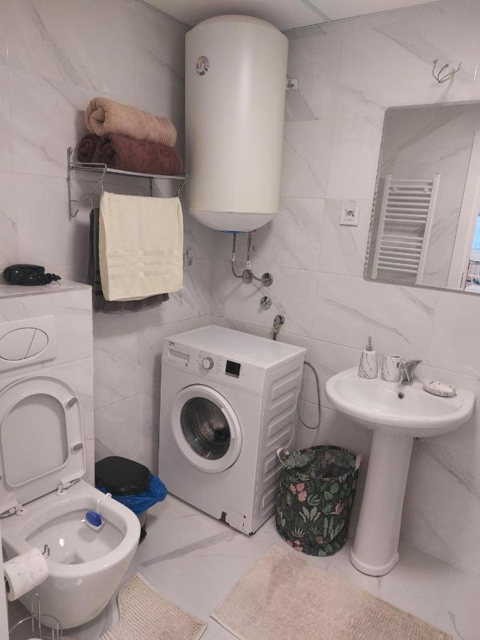 Skopje Family Business Apartment ภายนอก รูปภาพ